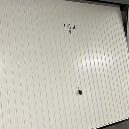 1 Chambre, Garage, Proche Et Centre, 2 Etoiles, Sables-d'olonne - Fr-1-197-583 Daire *