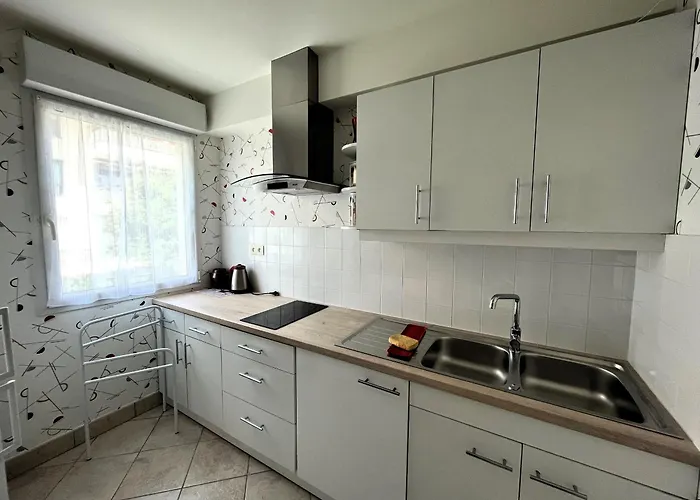 1 Chambre, Garage, Proche Et Centre, 2 Etoiles, Sables-d'olonne - Fr-1-197-583 Apartmán *